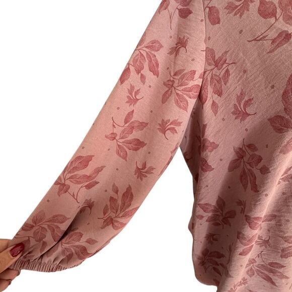 Olivia & Martin, Large, Pink Floral Faux Wrap Style Deep V Neck Blouse - Picture 5 of 8
